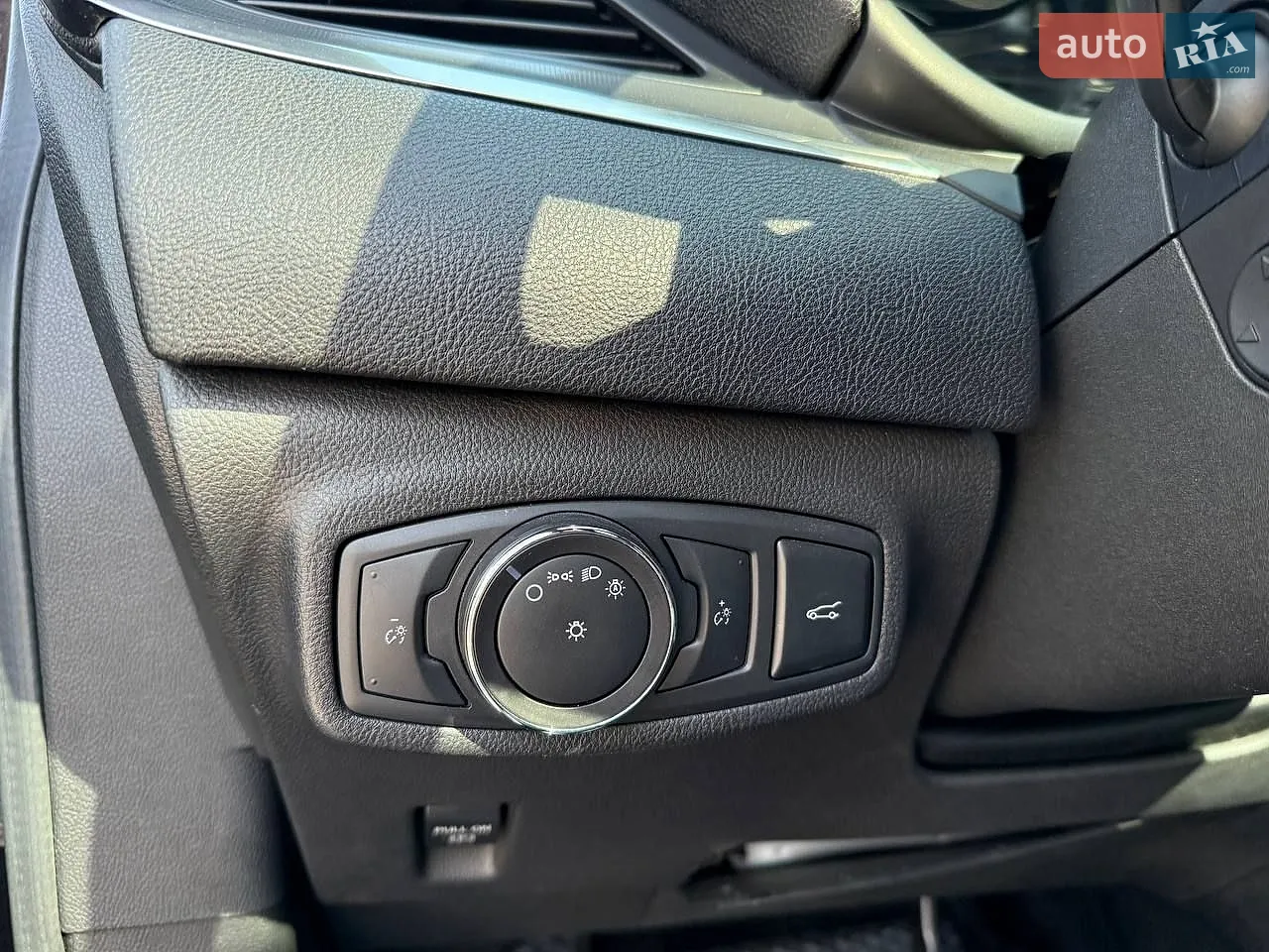 2014 Lincoln MKC - мініатюра 29