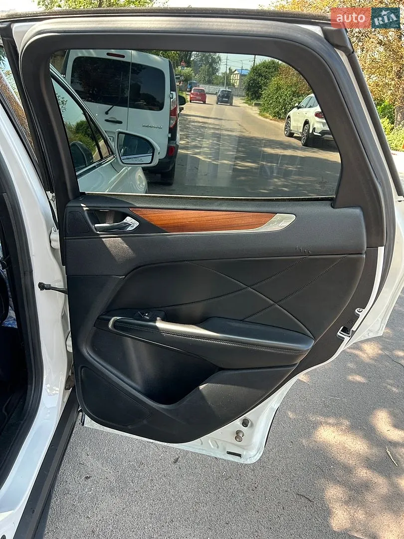 2017 Lincoln MKC - мініатюра 38