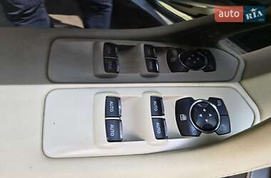 Седан Lincoln MKS 2015 в 