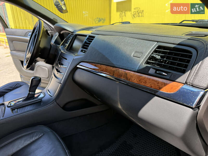 Седан Lincoln MKS 2015 в Кропивницком
