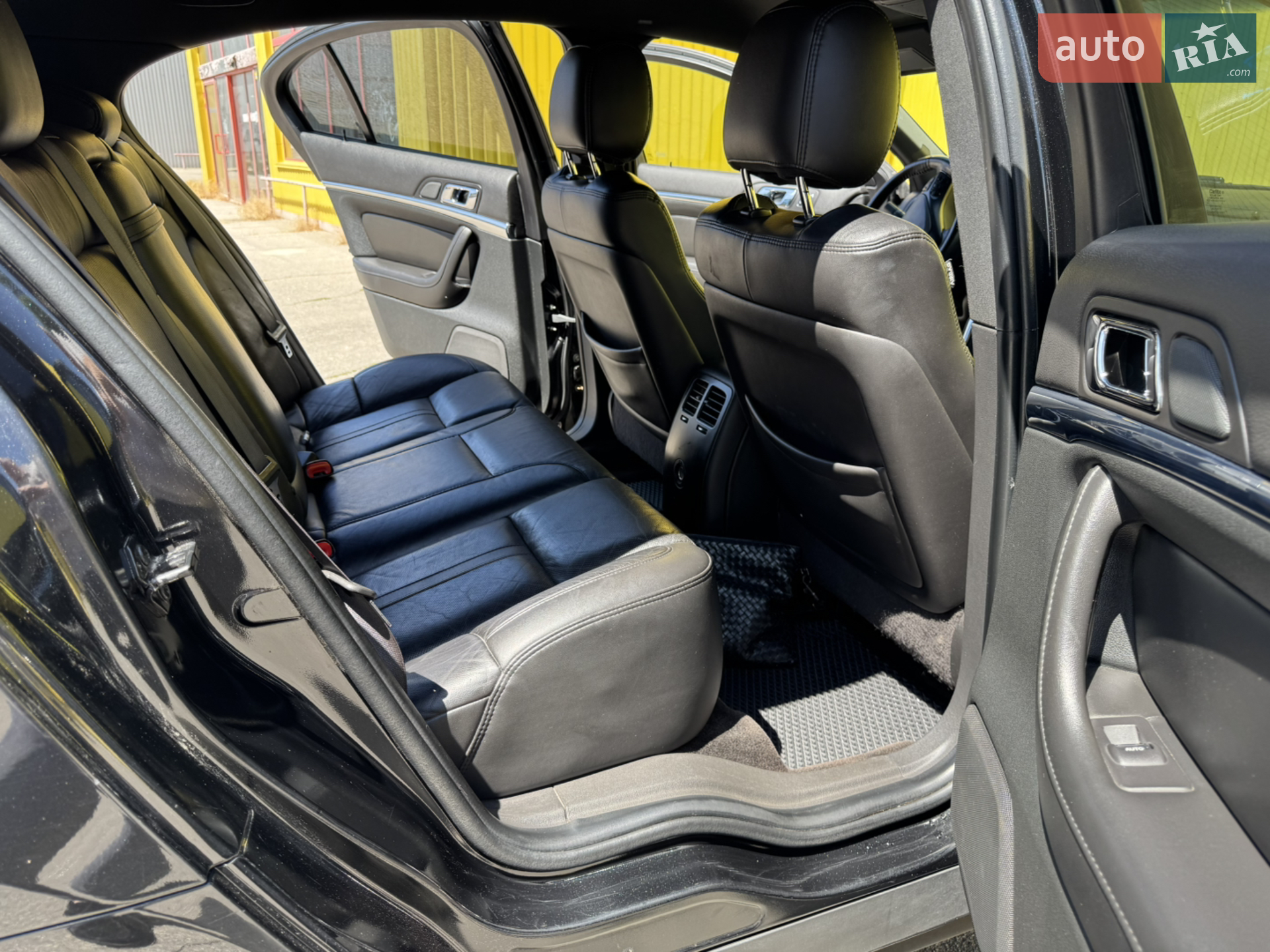 2015 Lincoln MKS - мініатюра 11