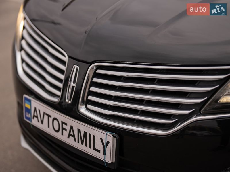 Седан Lincoln MKS 2014 в Дніпрі