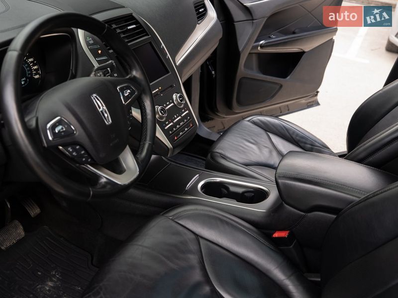 Седан Lincoln MKS 2014 в Дніпрі