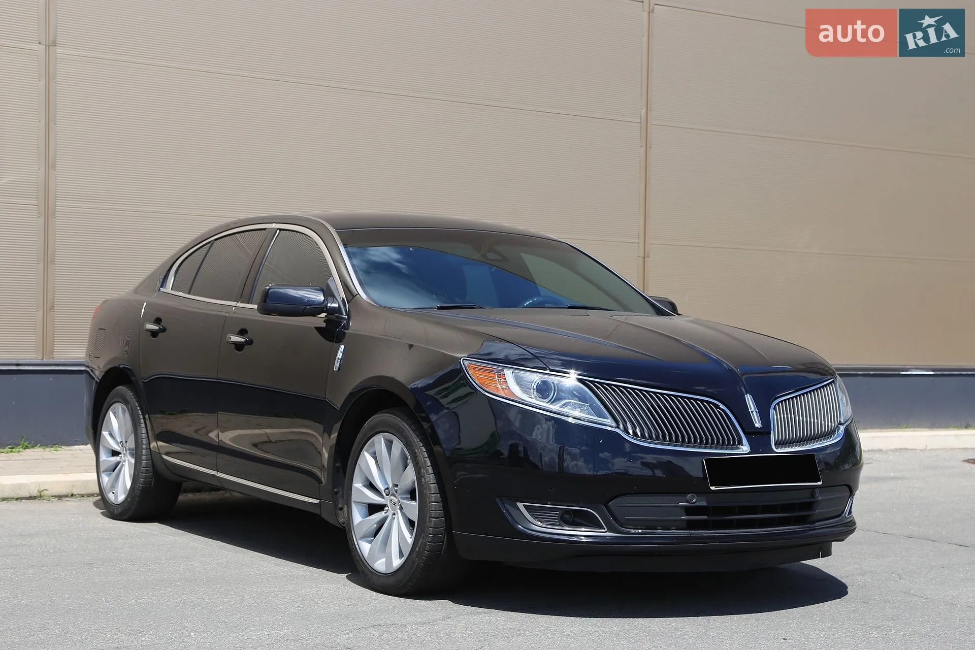 Lincoln MKS 2016