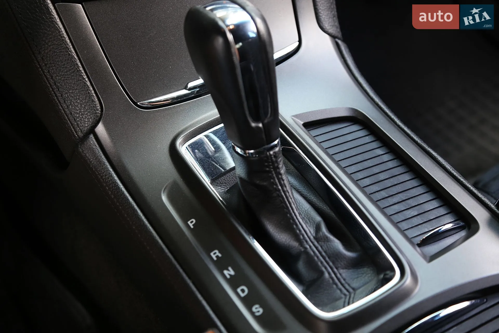 2016 Lincoln MKS - мініатюра 22