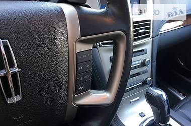 Минивэн Lincoln MKT 2010 в 