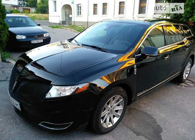 Lincoln MKT