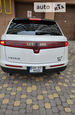 Внедорожник / Кроссовер Lincoln MKT 2016 в Виннице