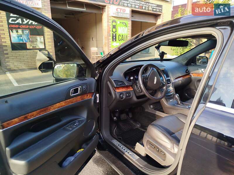 Внедорожник / Кроссовер Lincoln MKT 2017 в Харькове фото 11 Внедорожник / Кроссовер Lincoln MKT 2017 в Харькове