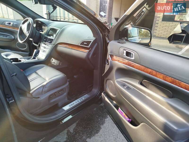 Внедорожник / Кроссовер Lincoln MKT 2017 в Харькове фото 20 Внедорожник / Кроссовер Lincoln MKT 2017 в Харькове
