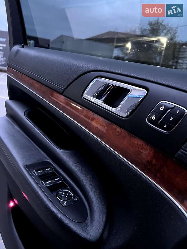 Внедорожник / Кроссовер Lincoln MKT 2016 в Житомире