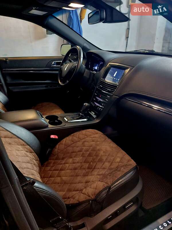 Внедорожник / Кроссовер Lincoln MKT 2017 в Виннице
