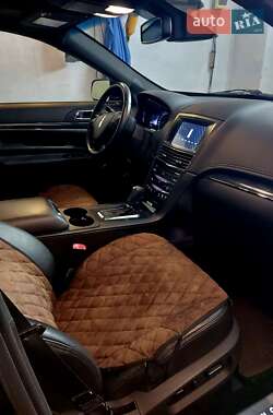 Внедорожник / Кроссовер Lincoln MKT 2017 в 