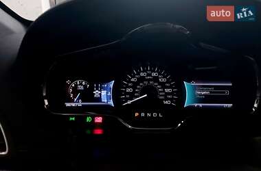 Внедорожник / Кроссовер Lincoln MKT 2017 в 