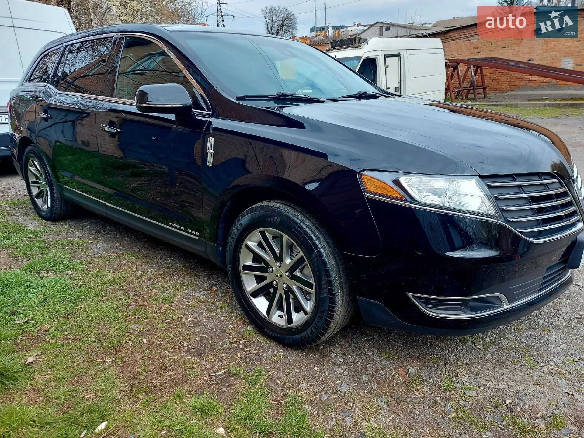 2017 Lincoln MKT - мініатюра 6