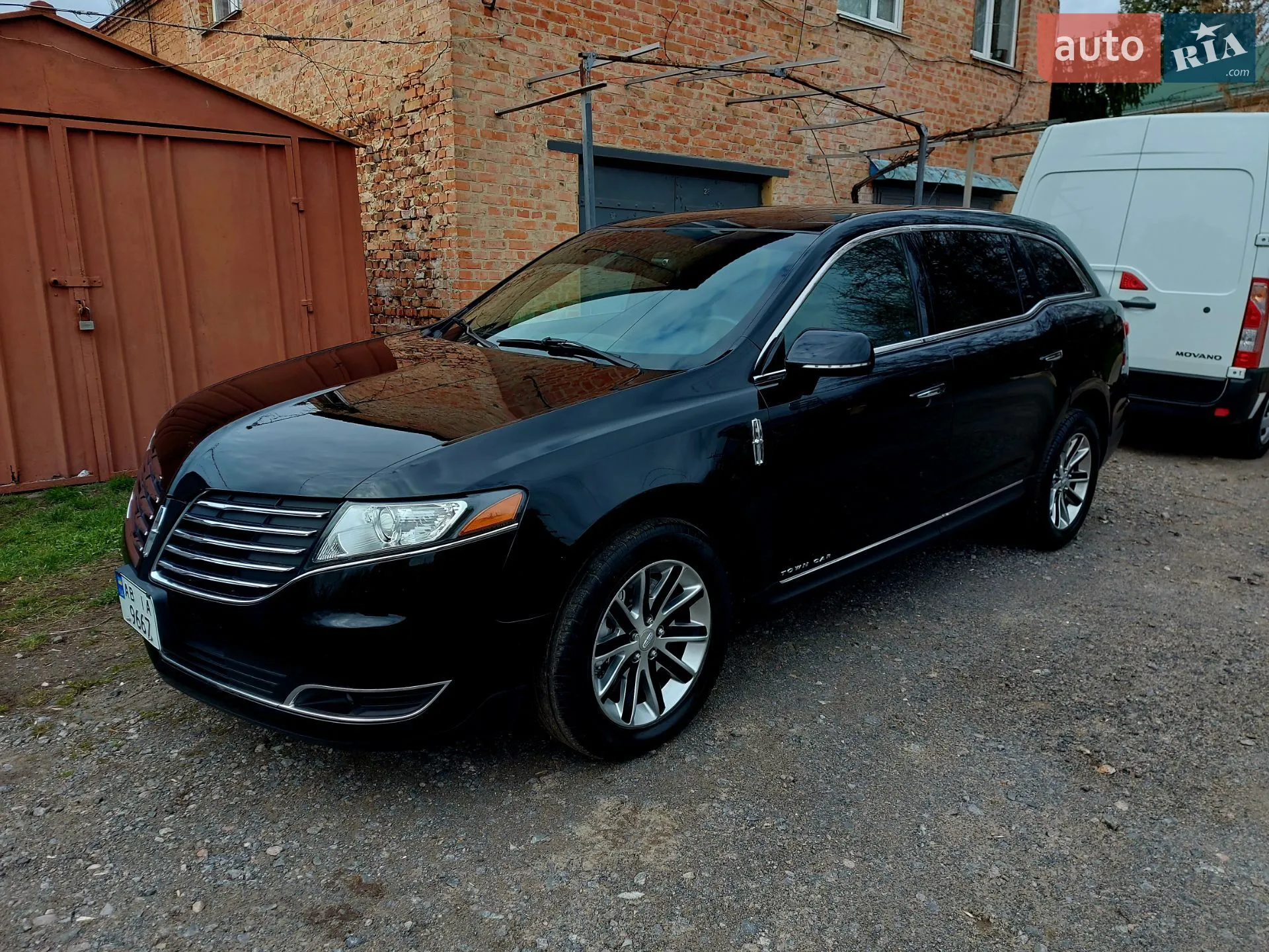 2017 Lincoln MKT - мініатюра 13