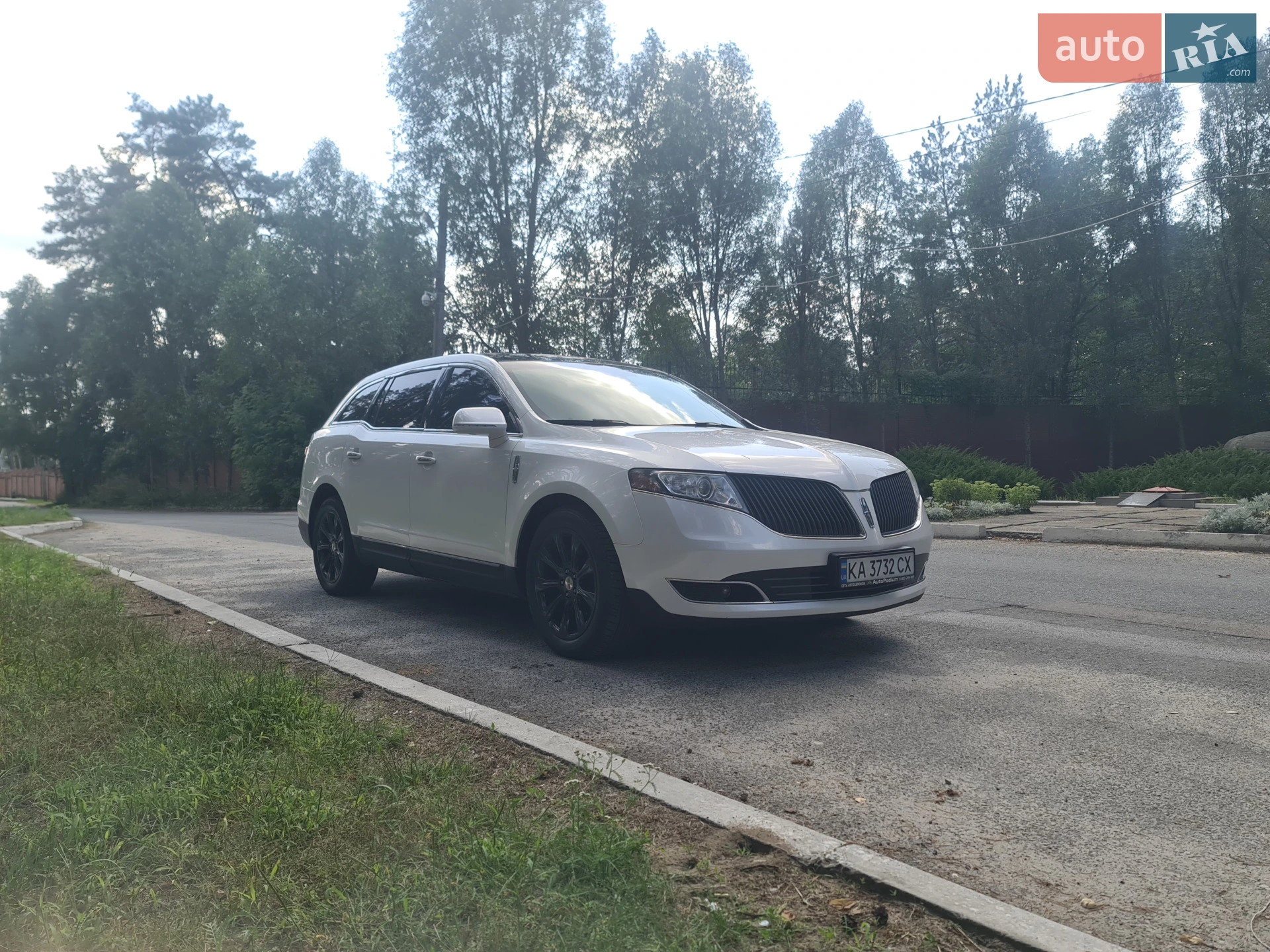 2012 Lincoln MKT - мініатюра 7