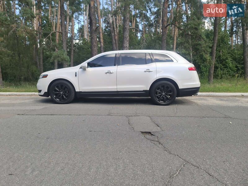 Внедорожник / Кроссовер Lincoln MKT 2012 в Киеве