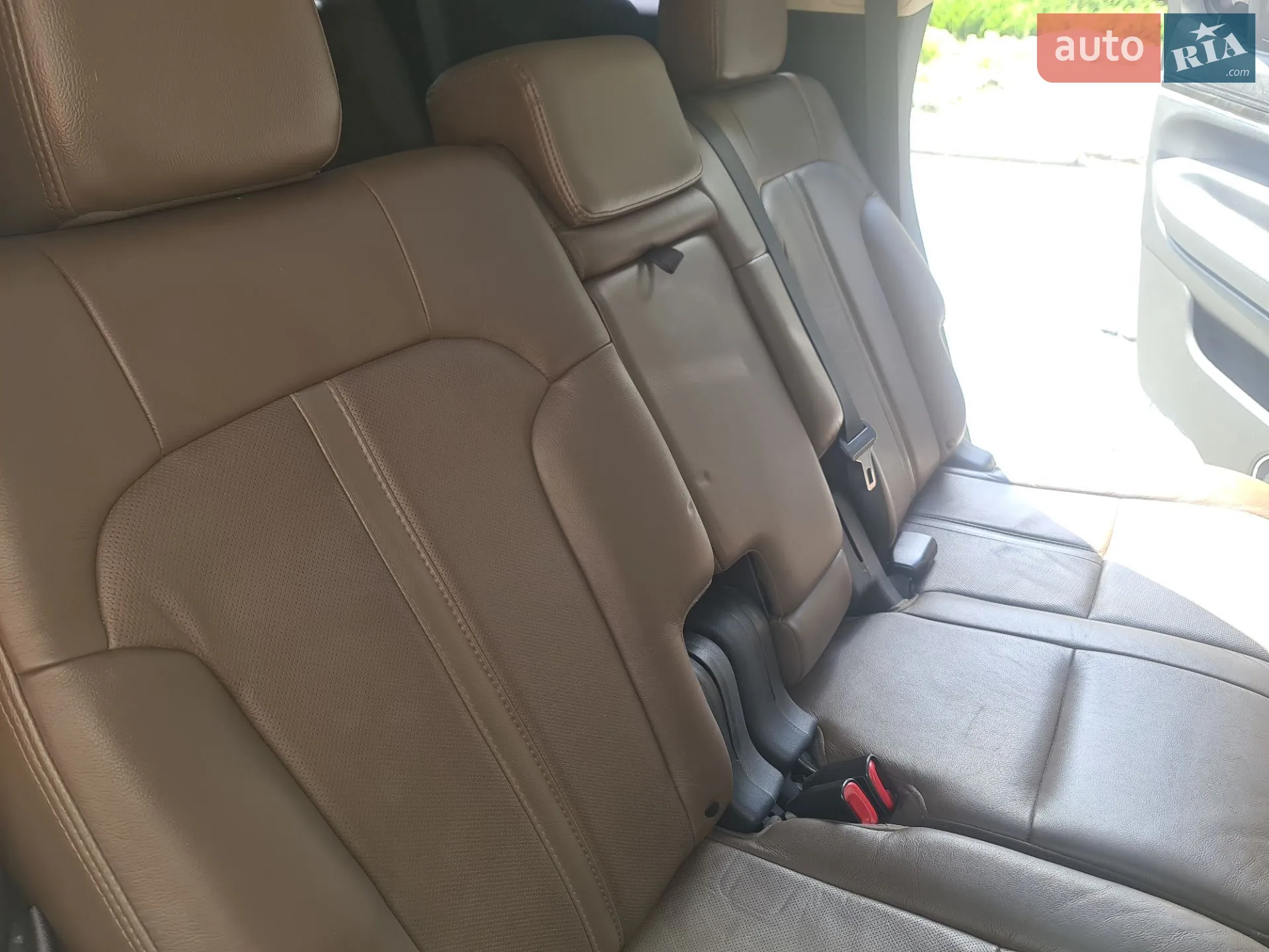 2012 Lincoln MKT - мініатюра 3
