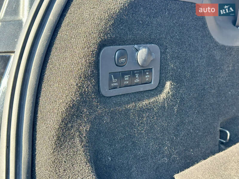 Внедорожник / Кроссовер Lincoln MKT 2016 в Киеве