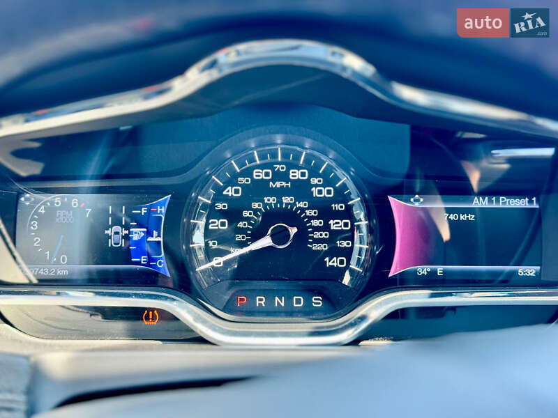 Внедорожник / Кроссовер Lincoln MKT 2016 в Киеве