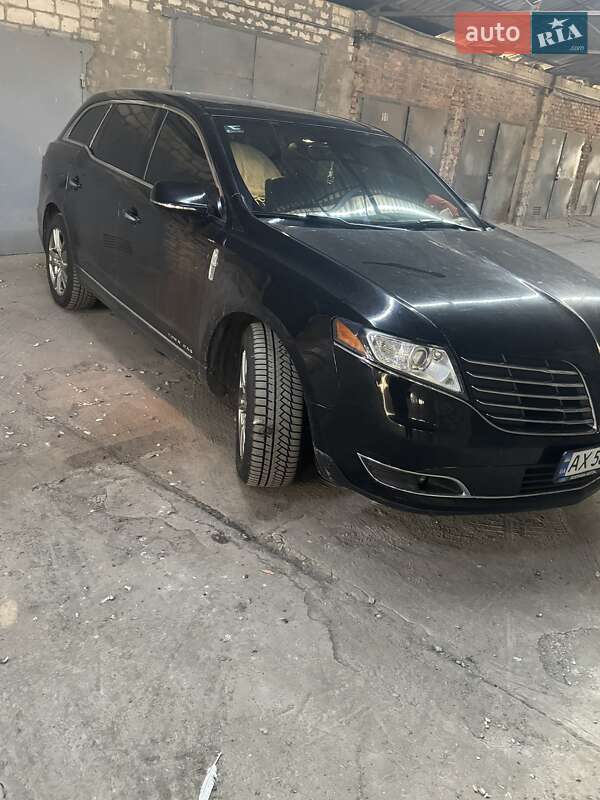 Внедорожник / Кроссовер Lincoln MKT 2017 в Харькове