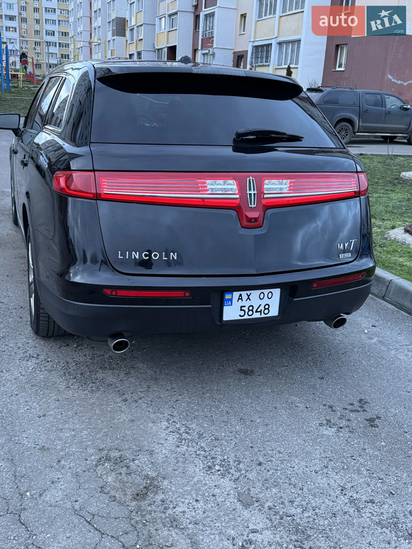 2017 Lincoln MKT - мініатюра 8