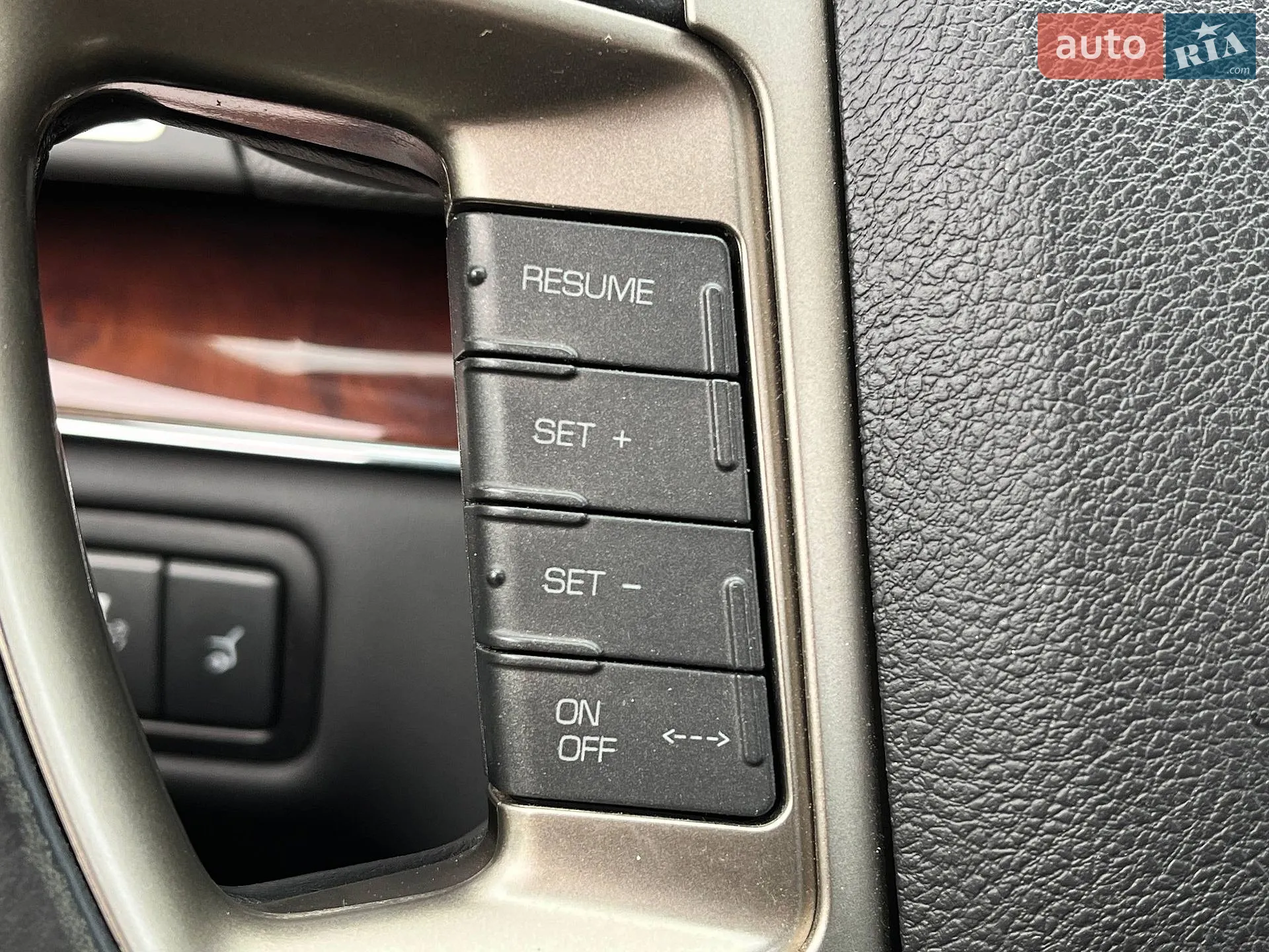 2012 Lincoln MKT - мініатюра 25