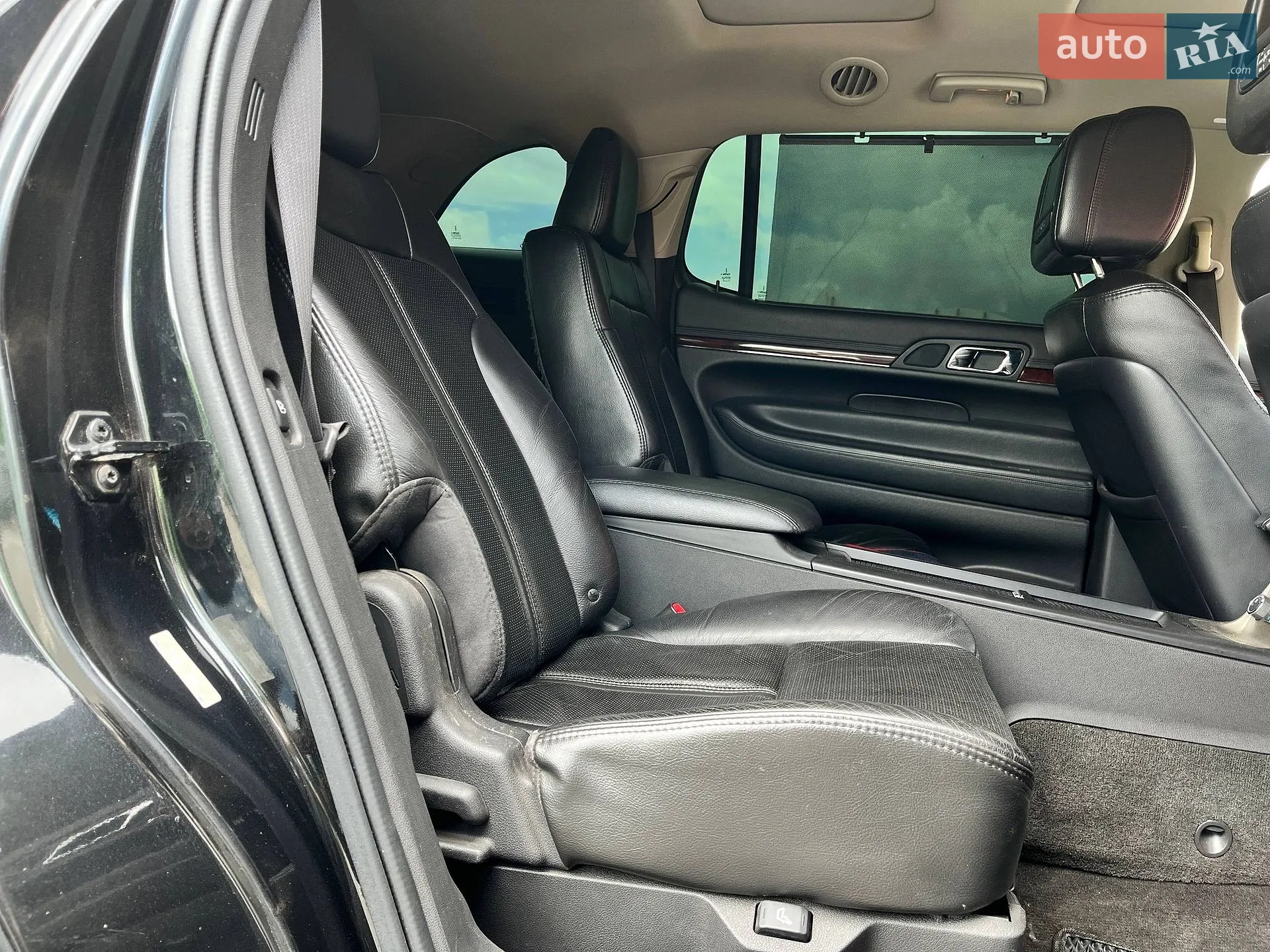 2012 Lincoln MKT - мініатюра 12