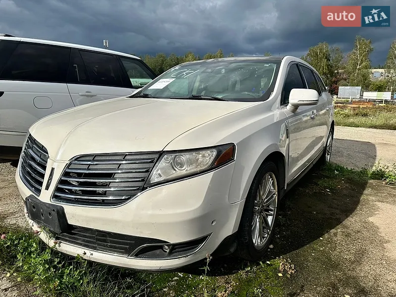 Lincoln MKT