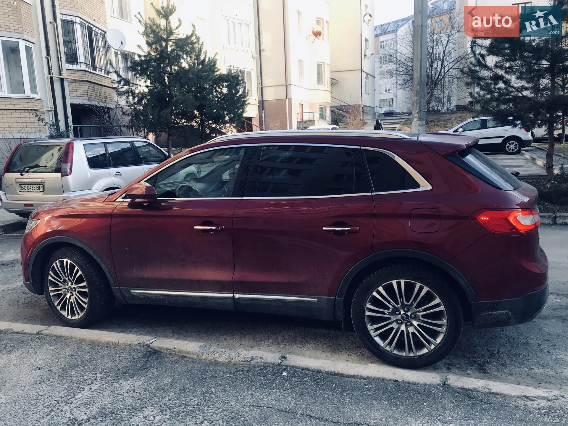 2016 Lincoln MKX - мініатюра 3