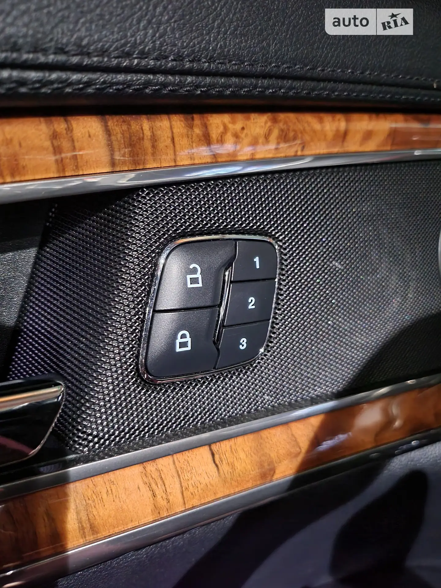 2017 Lincoln MKX - мініатюра 21