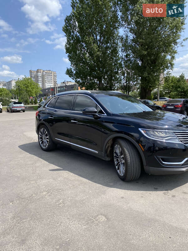 Внедорожник / Кроссовер Lincoln MKX 2016 в 