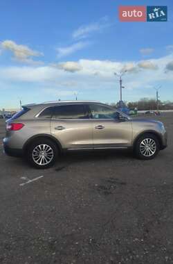 Позашляховик / Кросовер Lincoln MKX 2018 в 