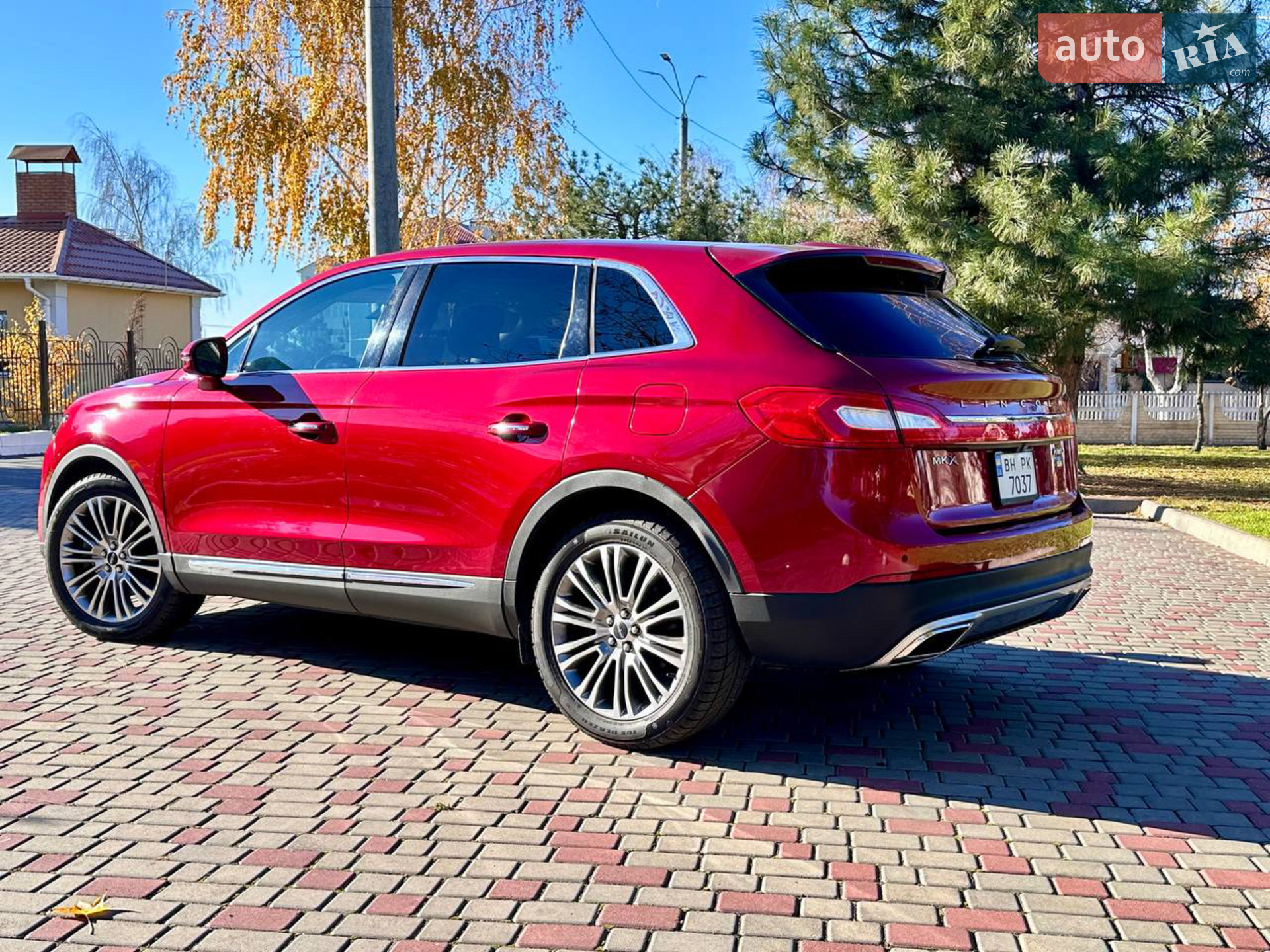 2017 Lincoln MKX - мініатюра 8