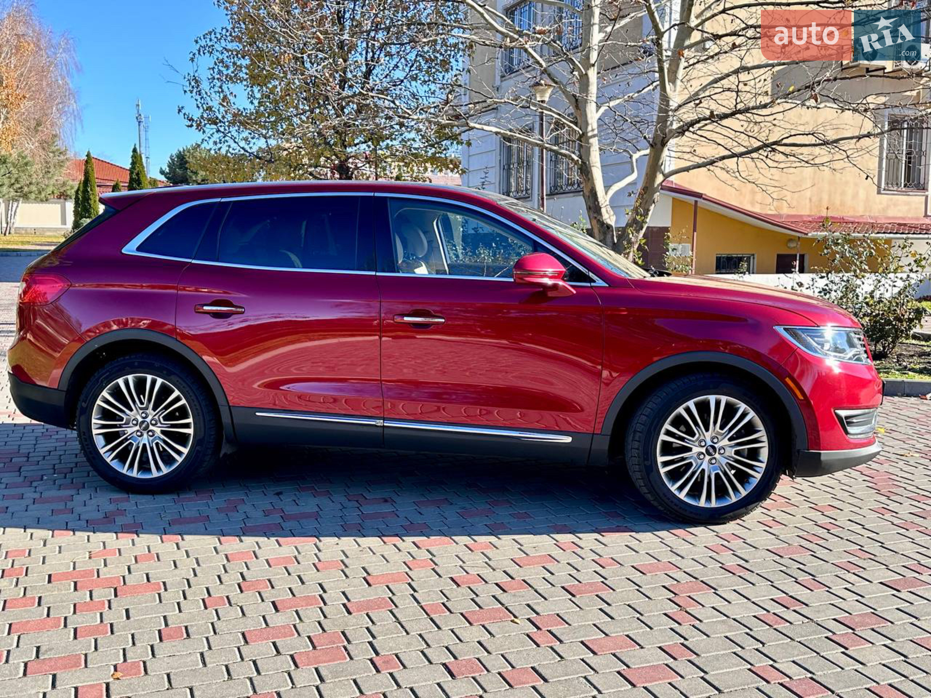 2017 Lincoln MKX - мініатюра 12