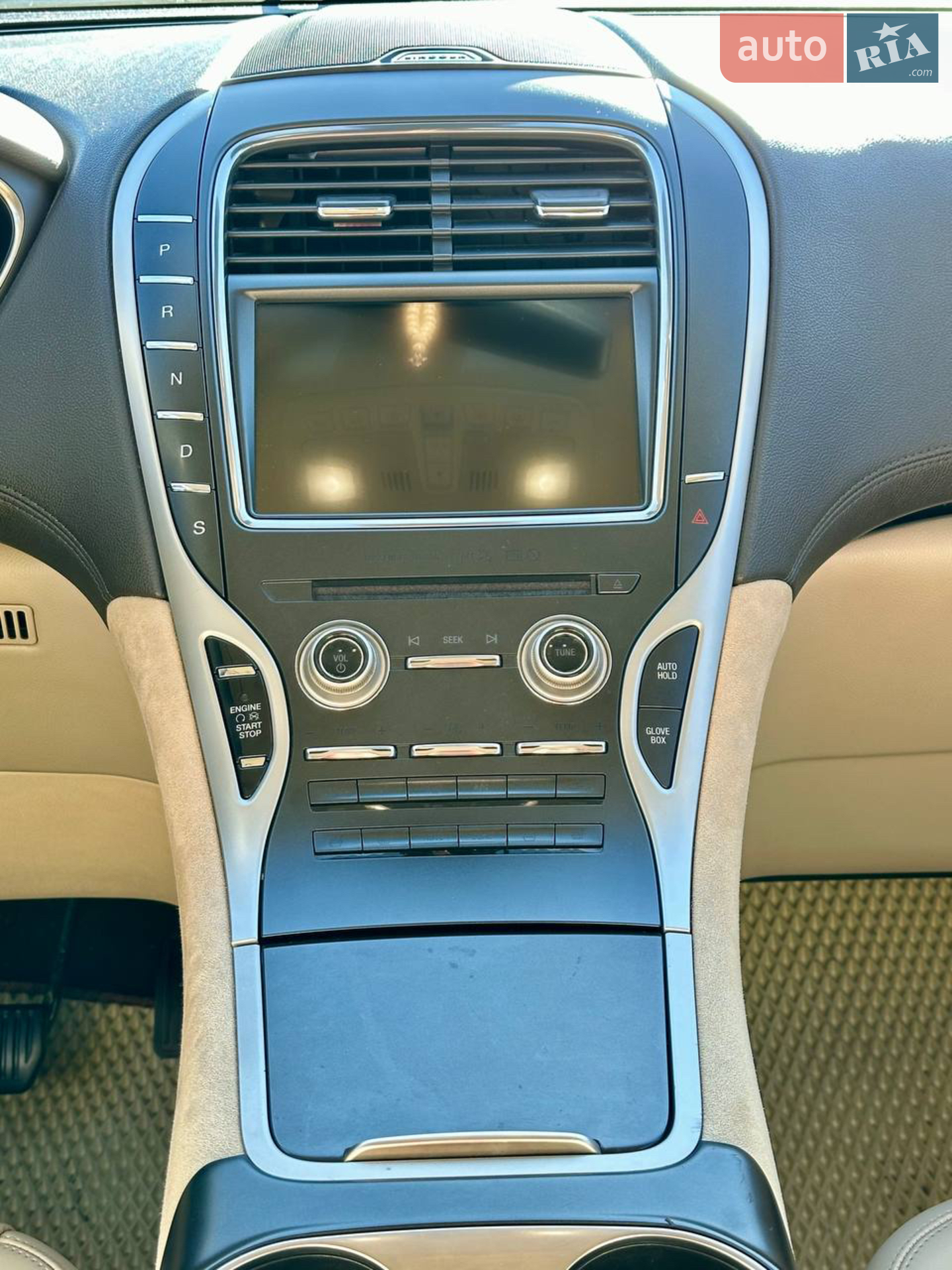 2017 Lincoln MKX - мініатюра 16