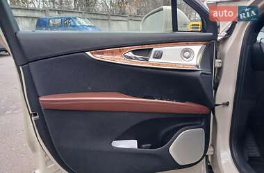 Внедорожник / Кроссовер Lincoln MKX 2015 в 