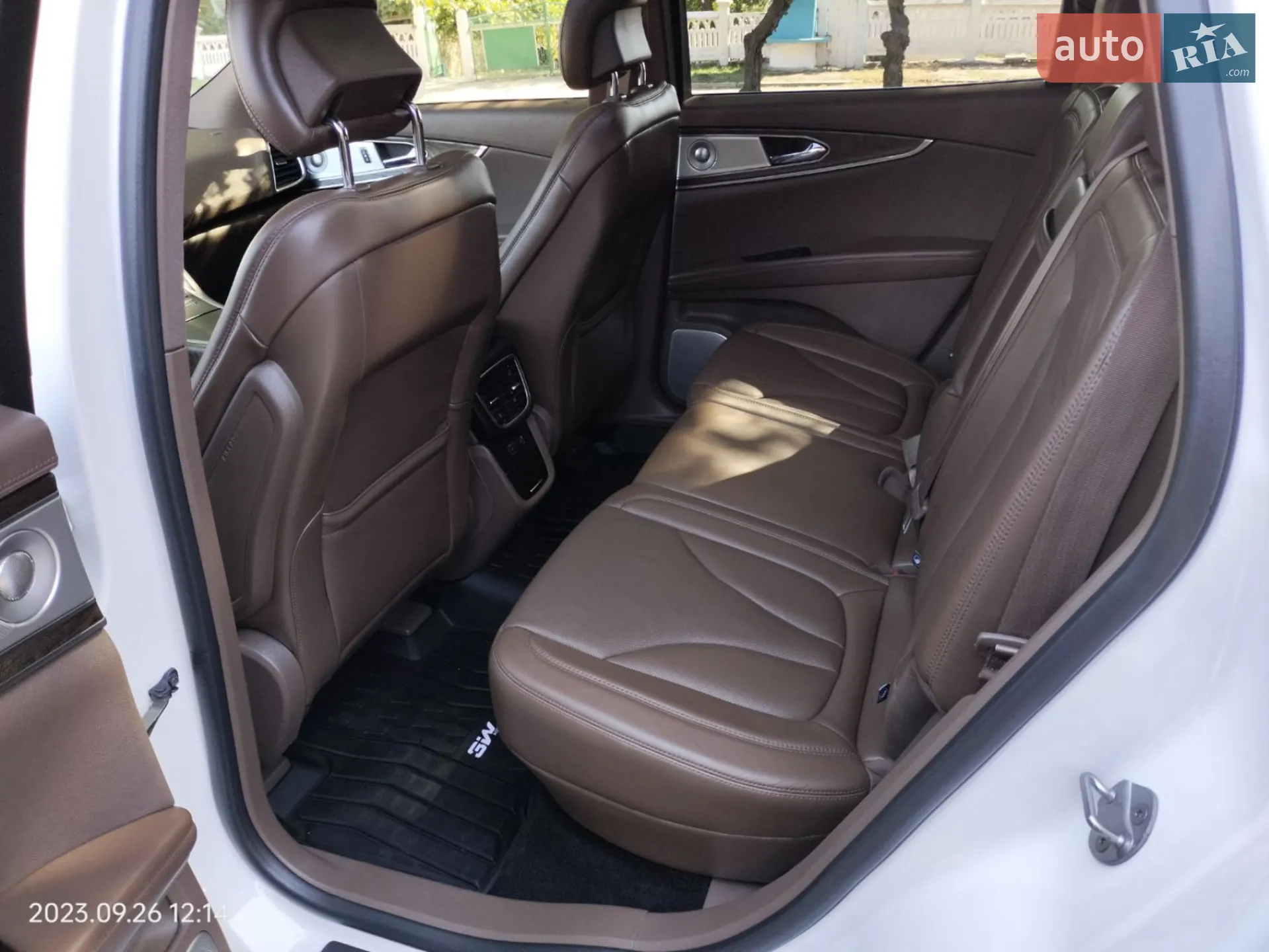 2015 Lincoln MKX - мініатюра 12