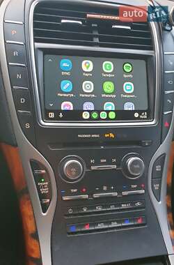 Внедорожник / Кроссовер Lincoln MKX 2017 в 