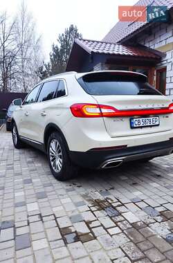 Внедорожник / Кроссовер Lincoln MKX 2015 в 