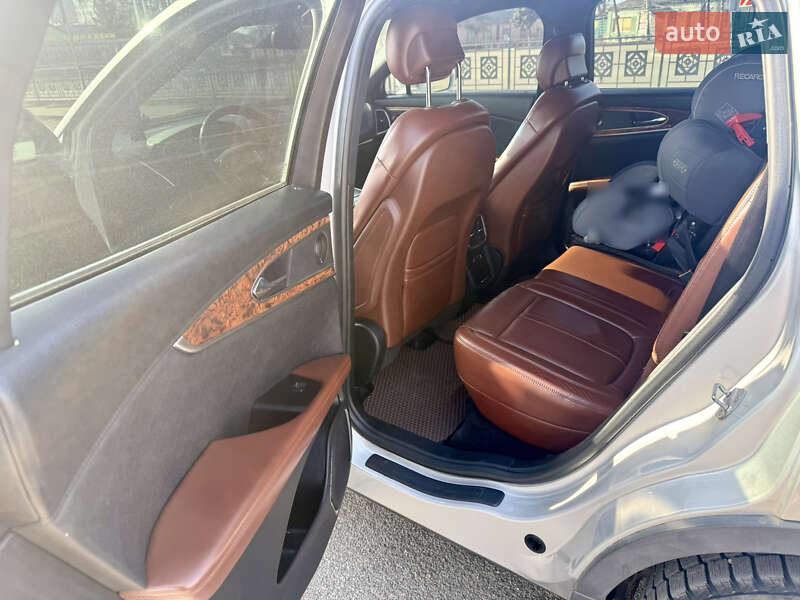 Внедорожник / Кроссовер Lincoln MKX 2015 в Первомайске