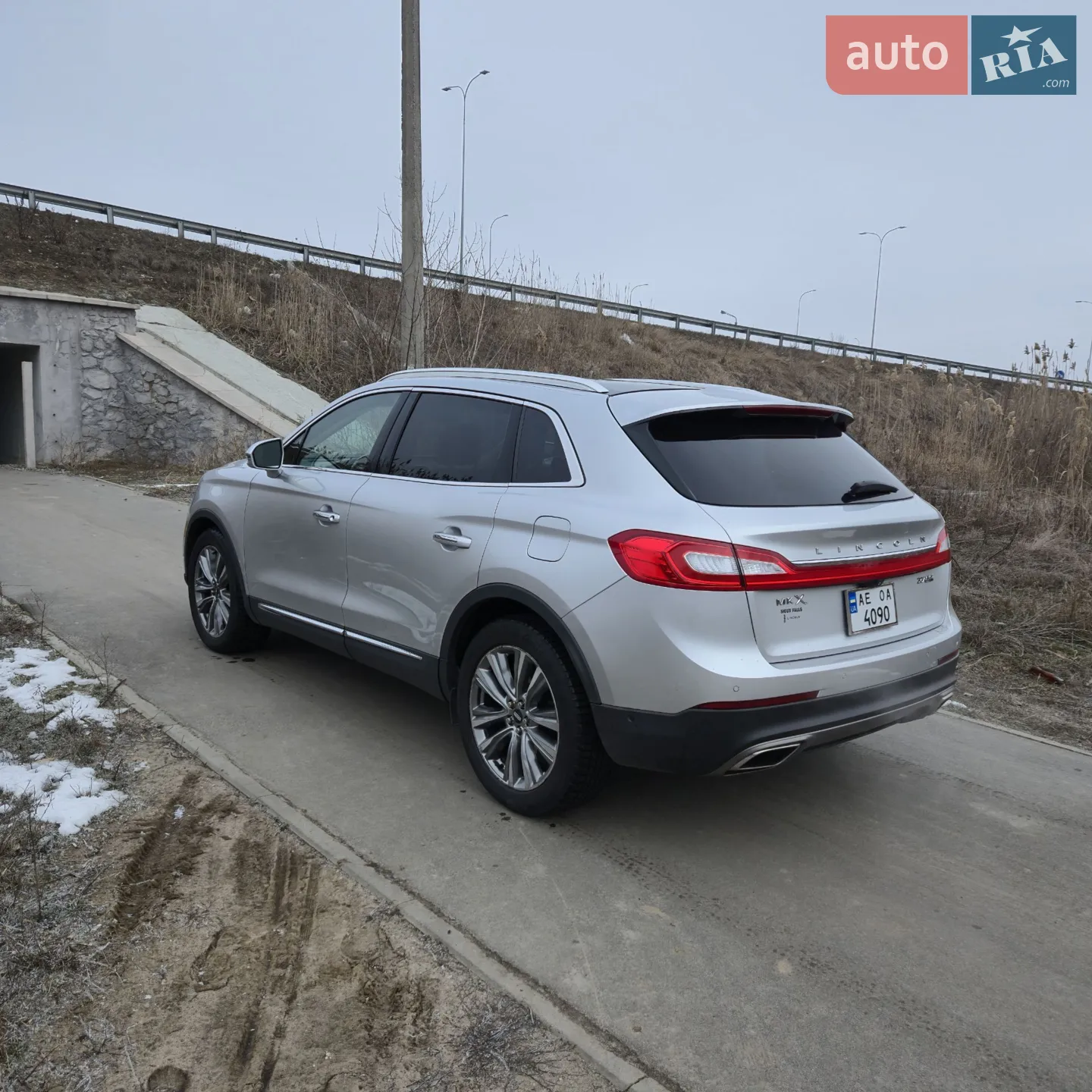 2016 Lincoln MKX - мініатюра 7
