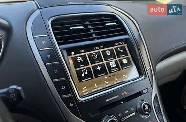 Внедорожник / Кроссовер Lincoln MKX 2017 в 