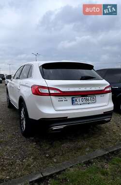 Позашляховик / Кросовер Lincoln MKX 2016 в 
