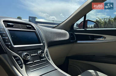 Внедорожник / Кроссовер Lincoln MKX 2017 в 