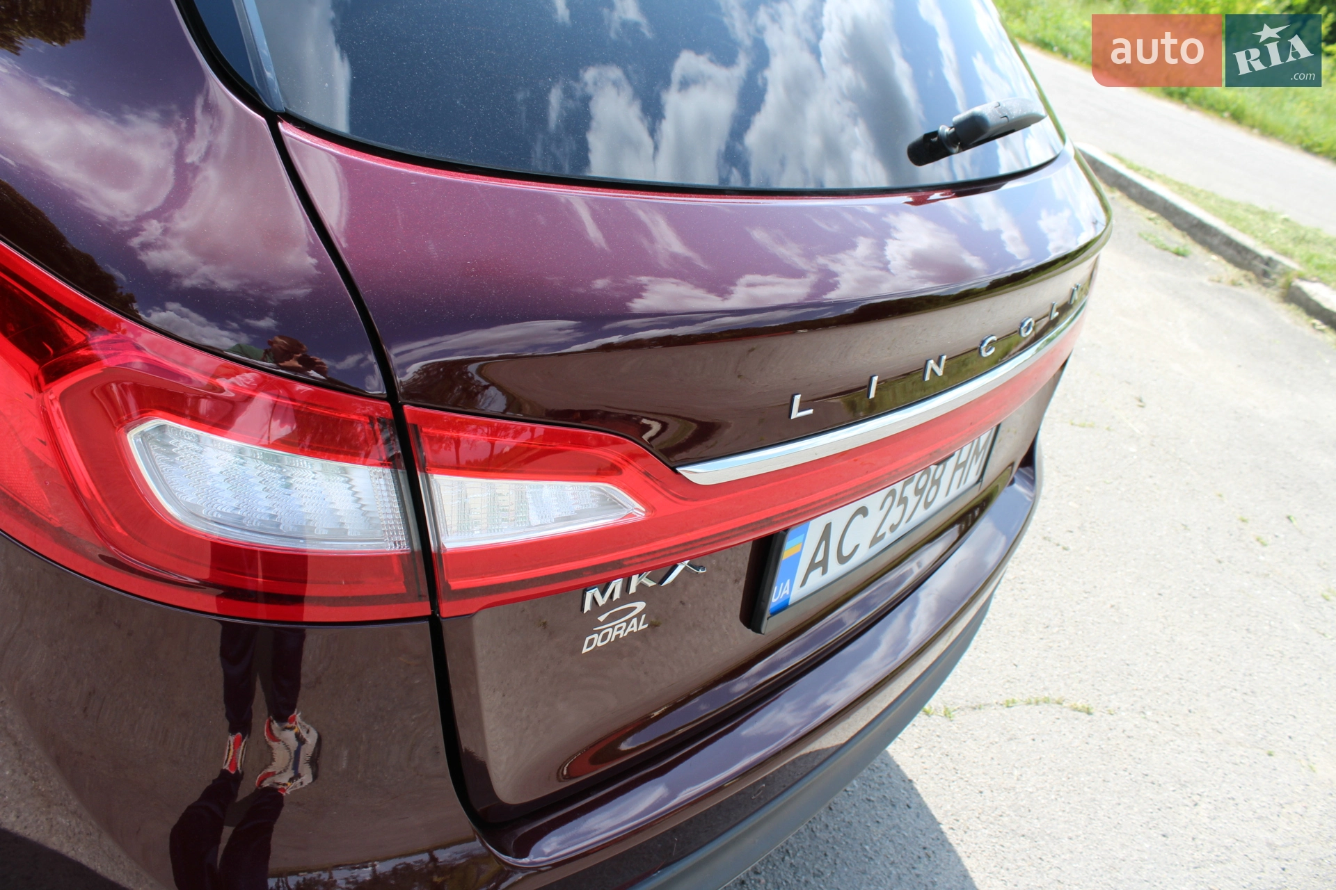 2017 Lincoln MKX - мініатюра 14