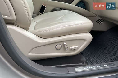 Внедорожник / Кроссовер Lincoln MKX 2015 в 