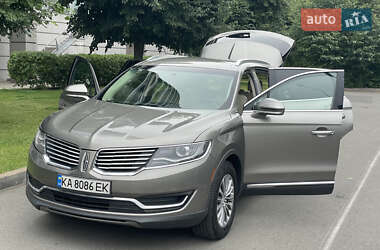 Внедорожник / Кроссовер Lincoln MKX 2015 в 