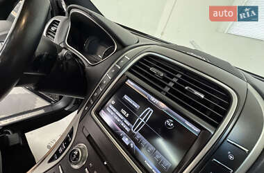 Внедорожник / Кроссовер Lincoln MKX 2015 в 